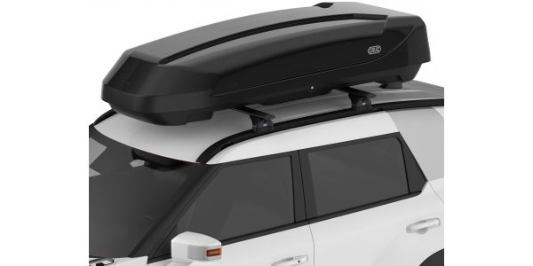 Cofre CRUZ Paddock elite 550 negro en el coche